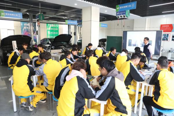 浓厚的学习氛围