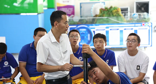 校企定向高薪就业班——新能源维修技师定向班(8-16个月)